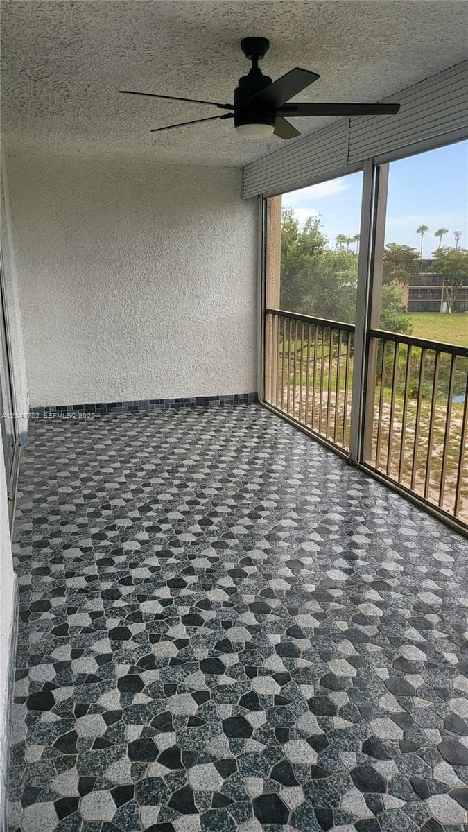7220 Lake Cir Dr # 406, Margate FL 33063 photo 3