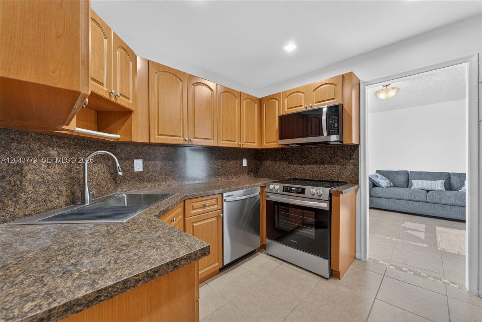 3301 Spanish Moss Ter # 405, Lauderhill FL 33319 photo 2