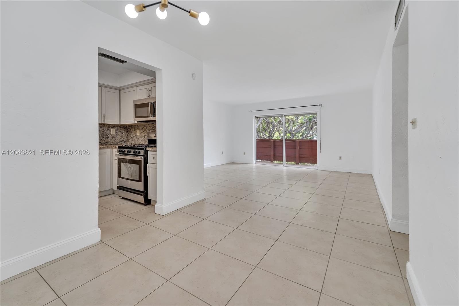 1205 Mariposa Ave # 307, Coral Gables FL 33146 photo 3
