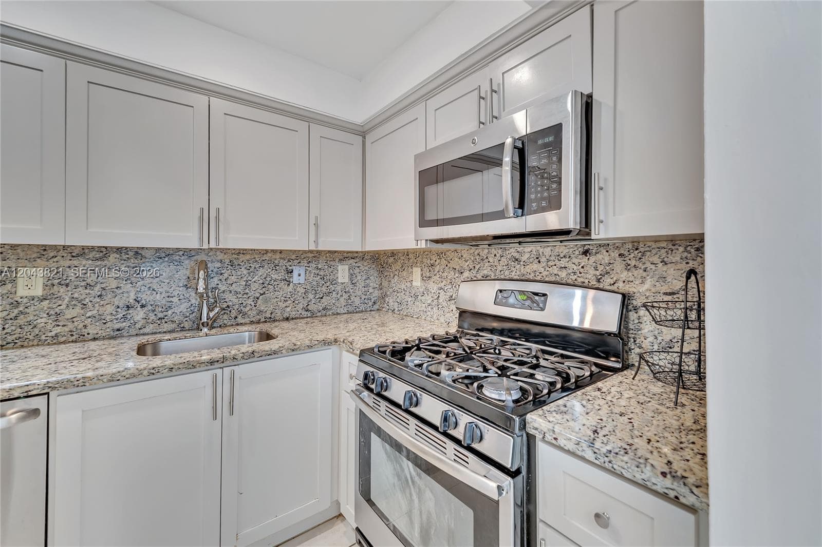 1205 Mariposa Ave # 307, Coral Gables FL 33146 photo 4