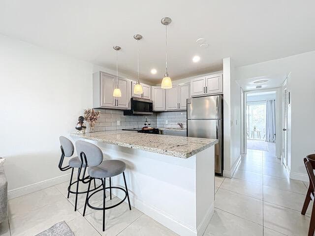 410 Chatham T, West Palm Beach FL 33417 photo 2