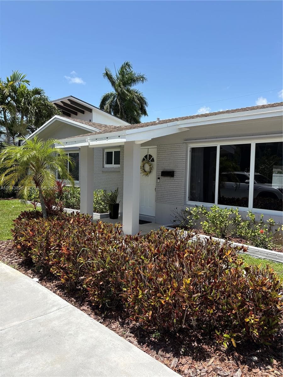 3397 NE 20th Ave, Oakland Park FL 33306 photo 3