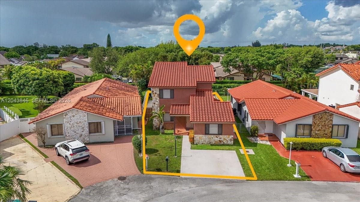 10528 SW 69th Ter, Miami FL 33173 photo 3
