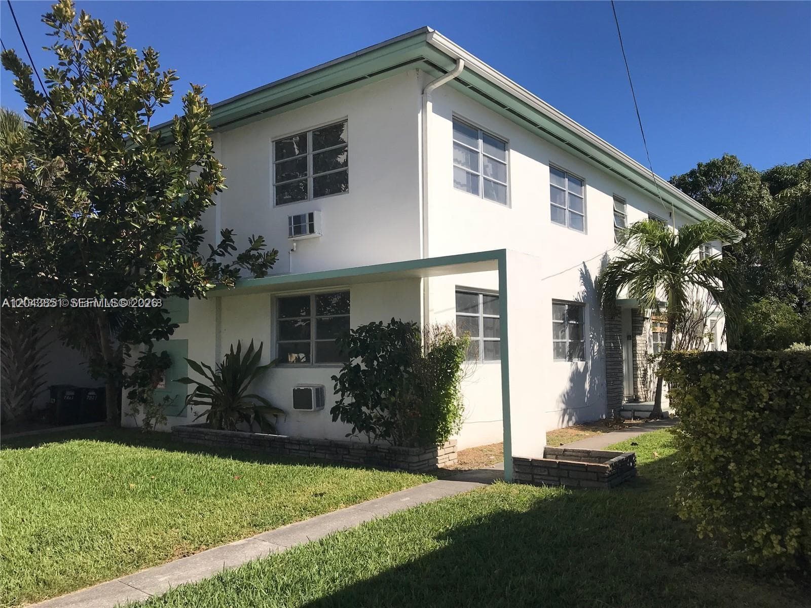 7821 Byron Ave, Miami Beach, FL 33141 photo 2