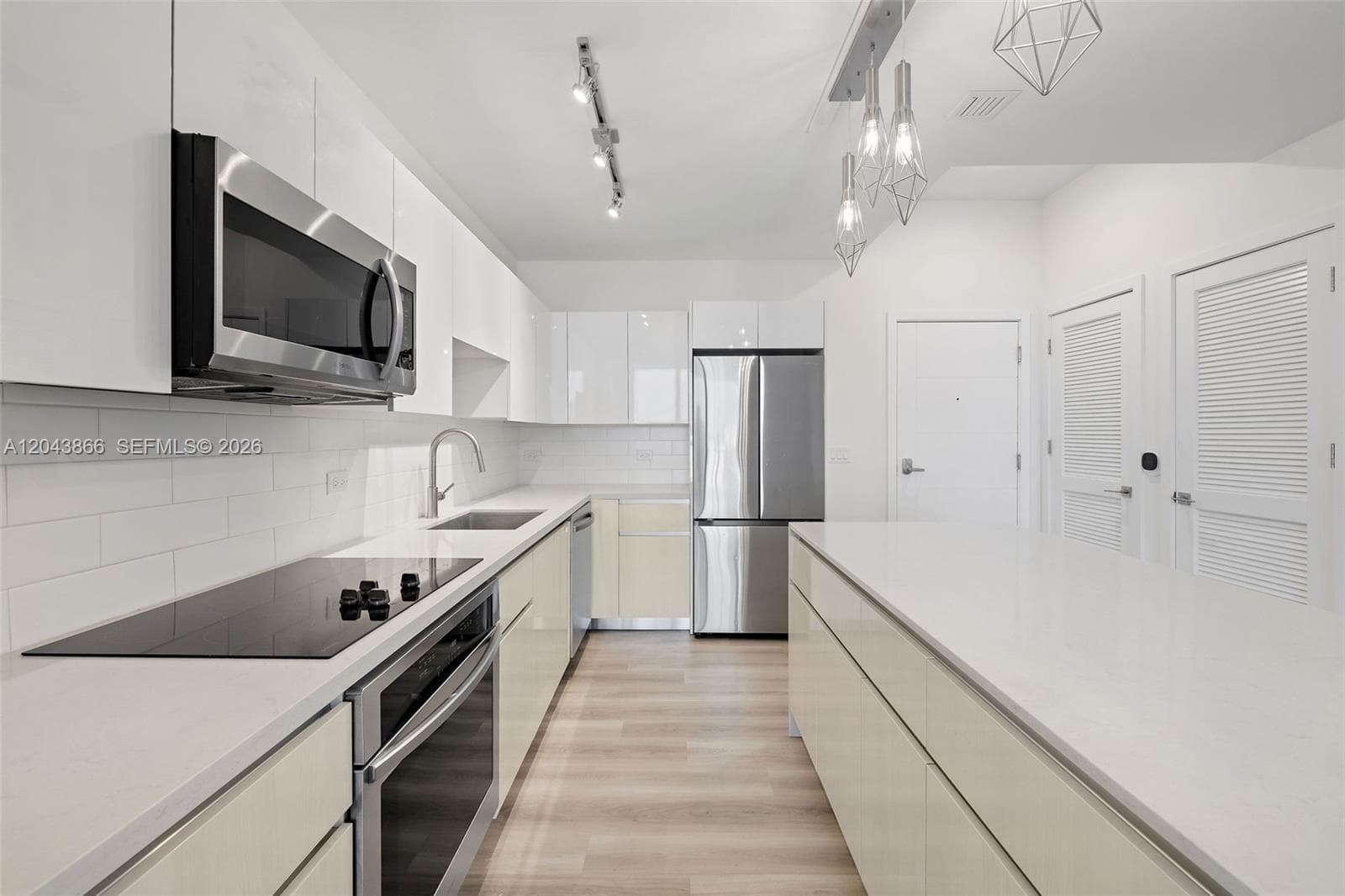 101 Diplomat Pkwy # 2304, Hallandale Beach FL 33009 photo 2