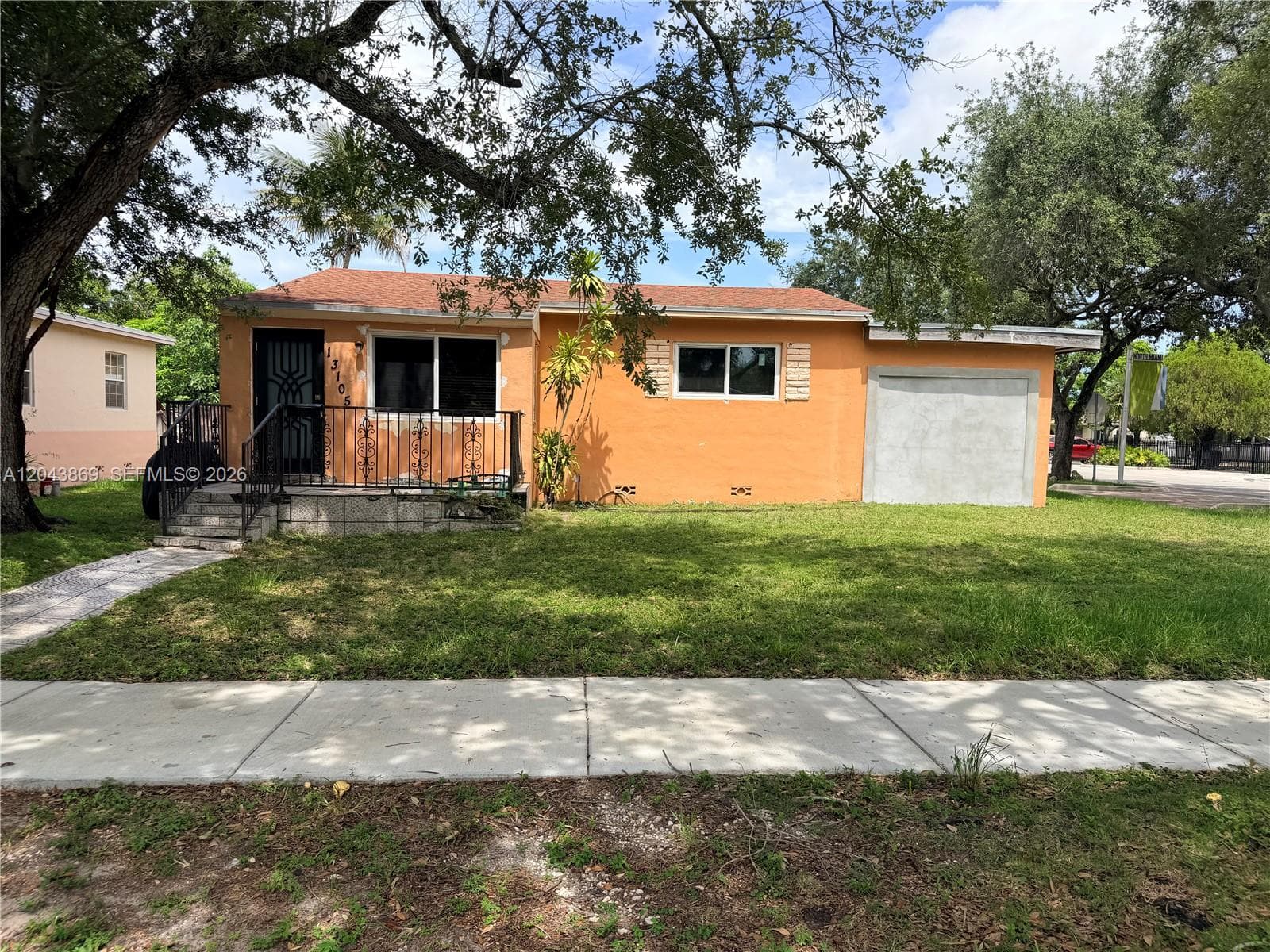 13105 NW 12th Ave, North Miami FL 33168 photo 2