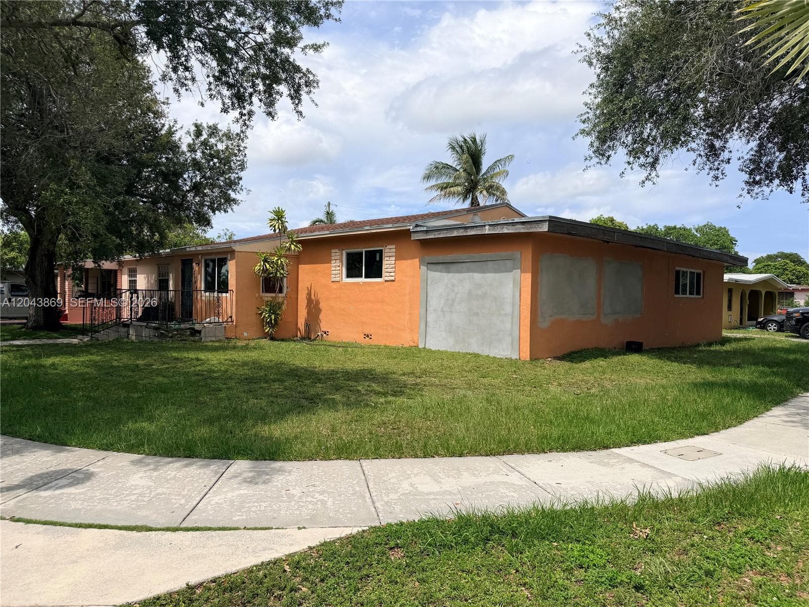 13105 NW 12th Ave, North Miami FL 33168