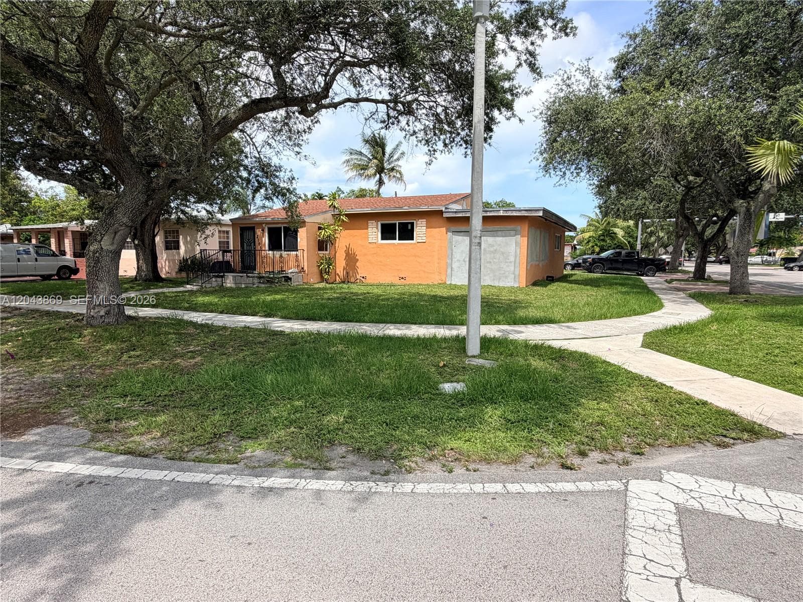 13105 NW 12th Ave, North Miami FL 33168 photo 5