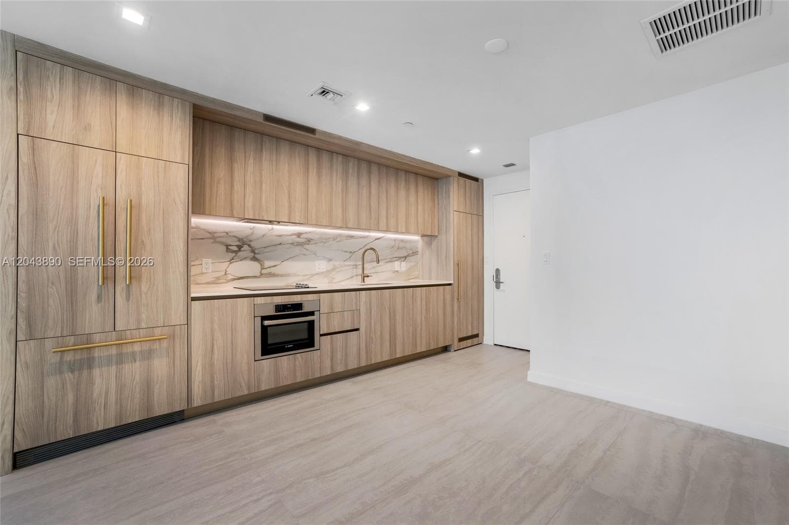 77 SE 5th Street # 1708, Miami FL 33131 photo 2