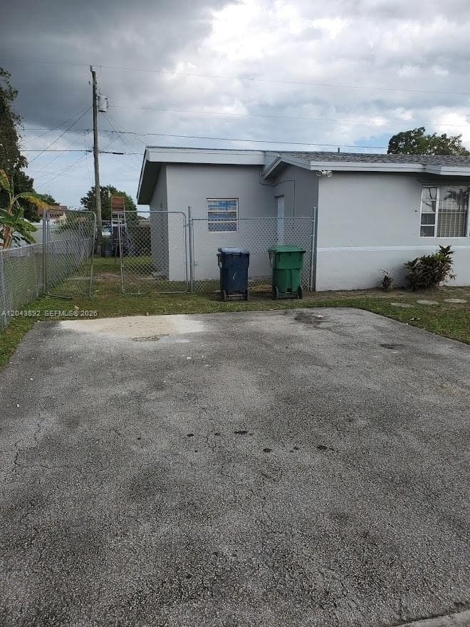 14721 SW 104th Ave, Miami FL 33176 photo 4
