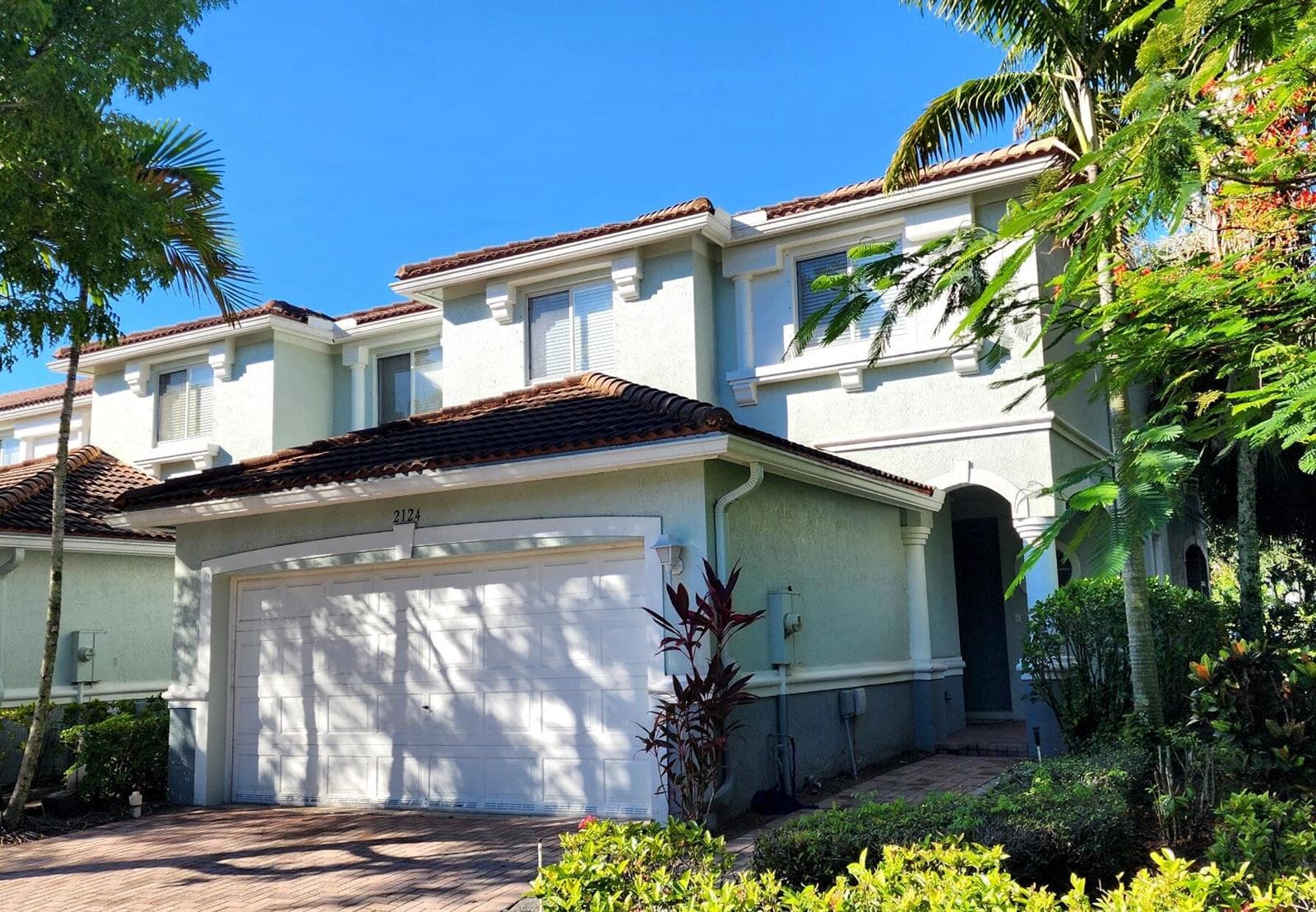 2124 Oakmont Drive, Riviera Beach FL 33404
