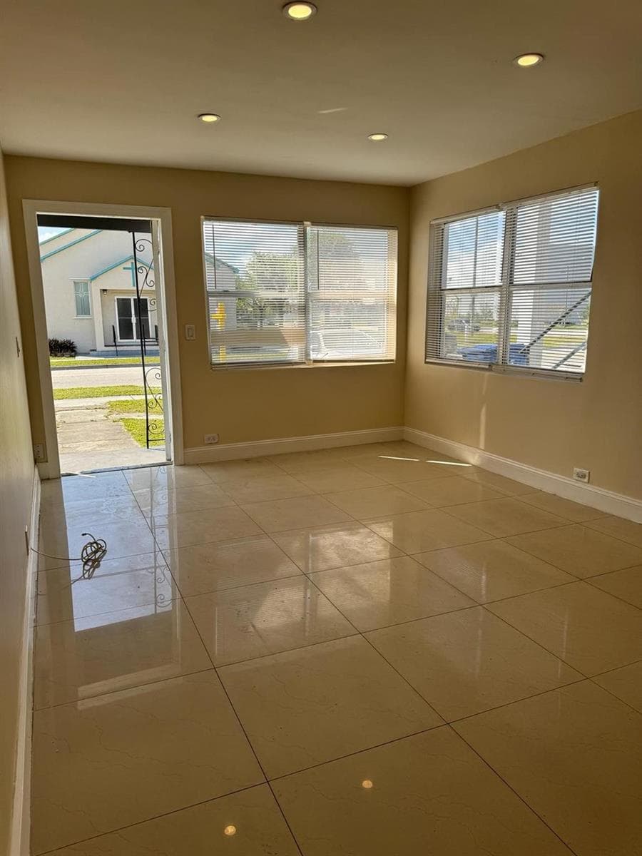 3734 Avenue S, Riviera Beach FL 33404 photo 4