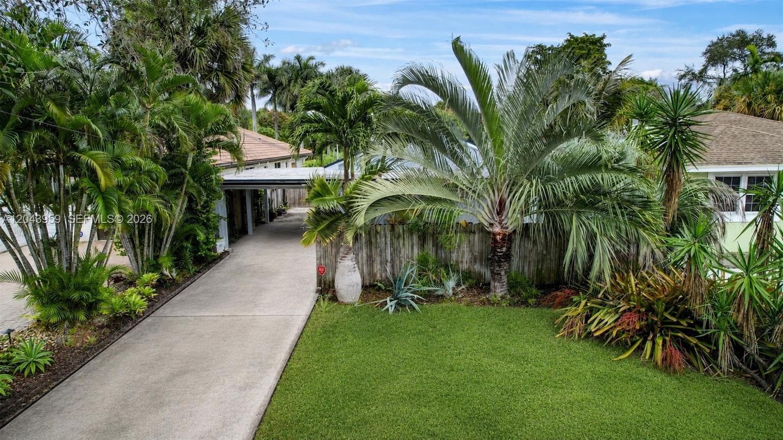 1401 NE 33rd St, Oakland Park FL 33334 photo 3