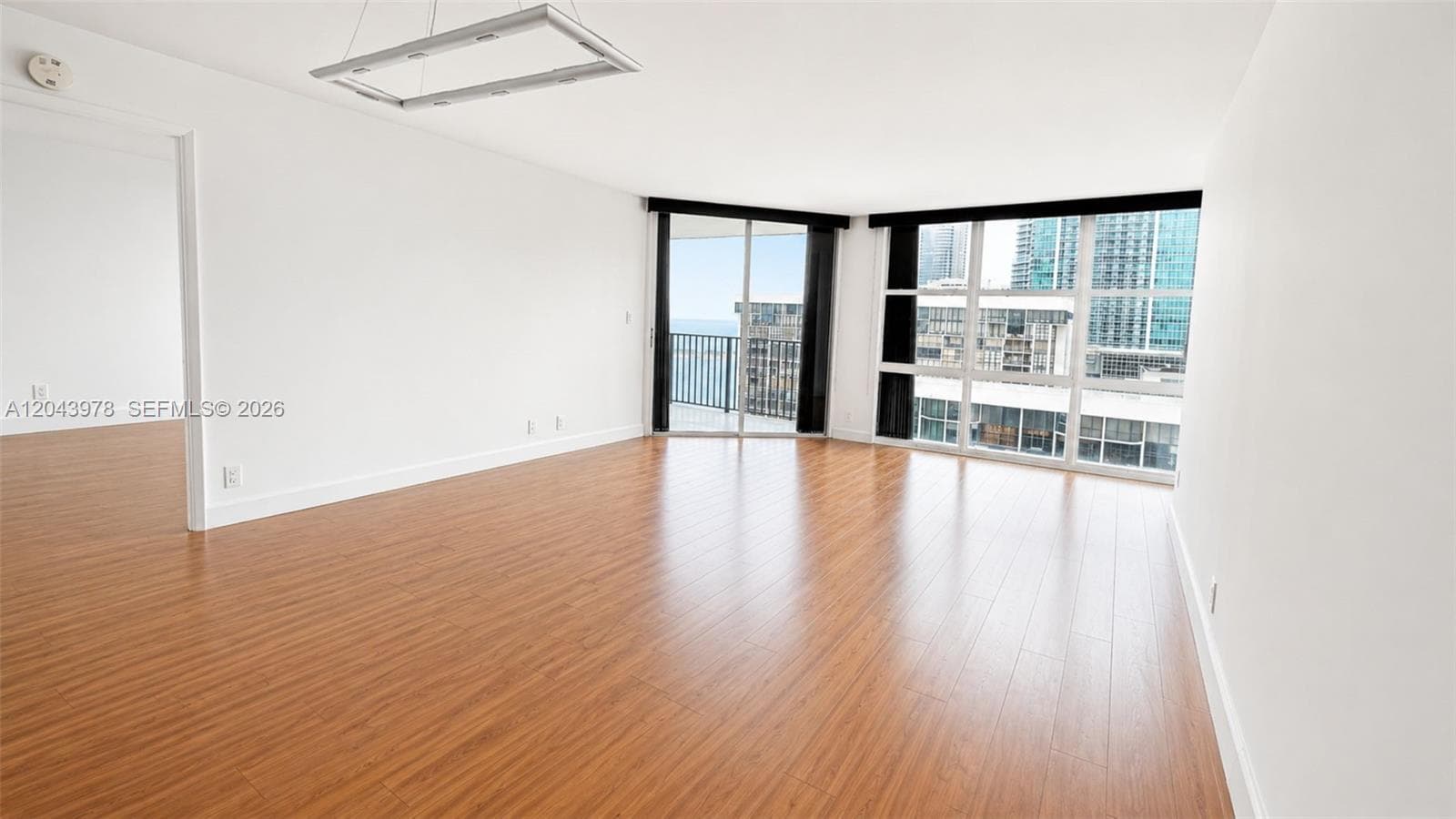 1901 Brickell Av # B2203, Miami FL 33129 photo 3