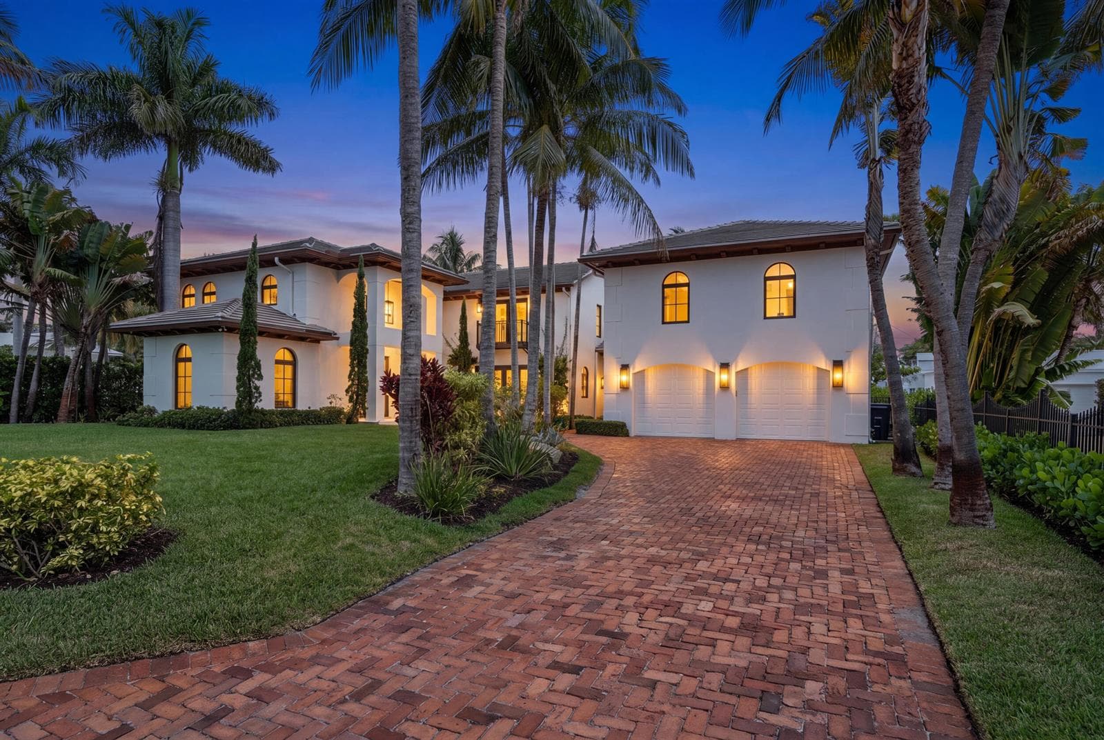 257 E Lakewood Road, West Palm Beach FL 33405