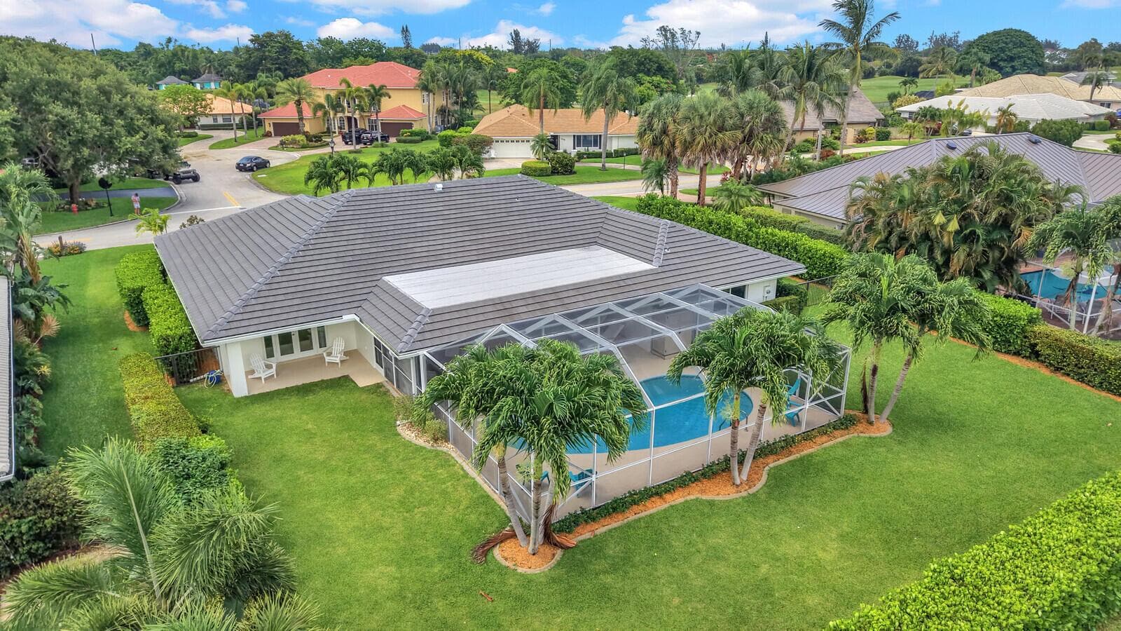 341 Glenbrook Drive, Atlantis FL 33462 photo 3