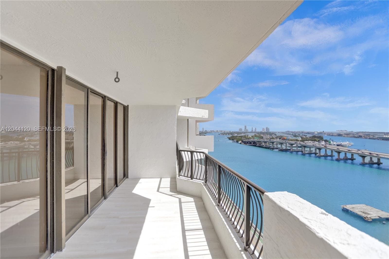 555 NE 15th St # 20I, Miami FL 33132 photo 5