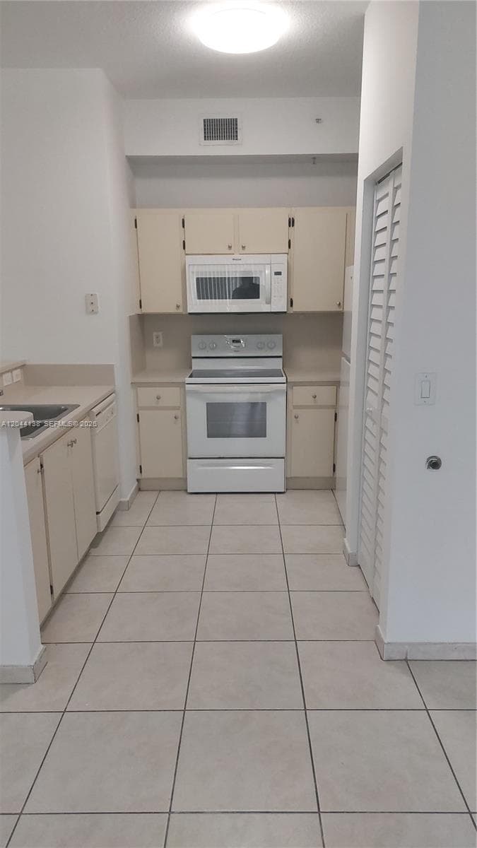 7290 NW 114th Ave # 206-7, Doral FL 33178 photo 4