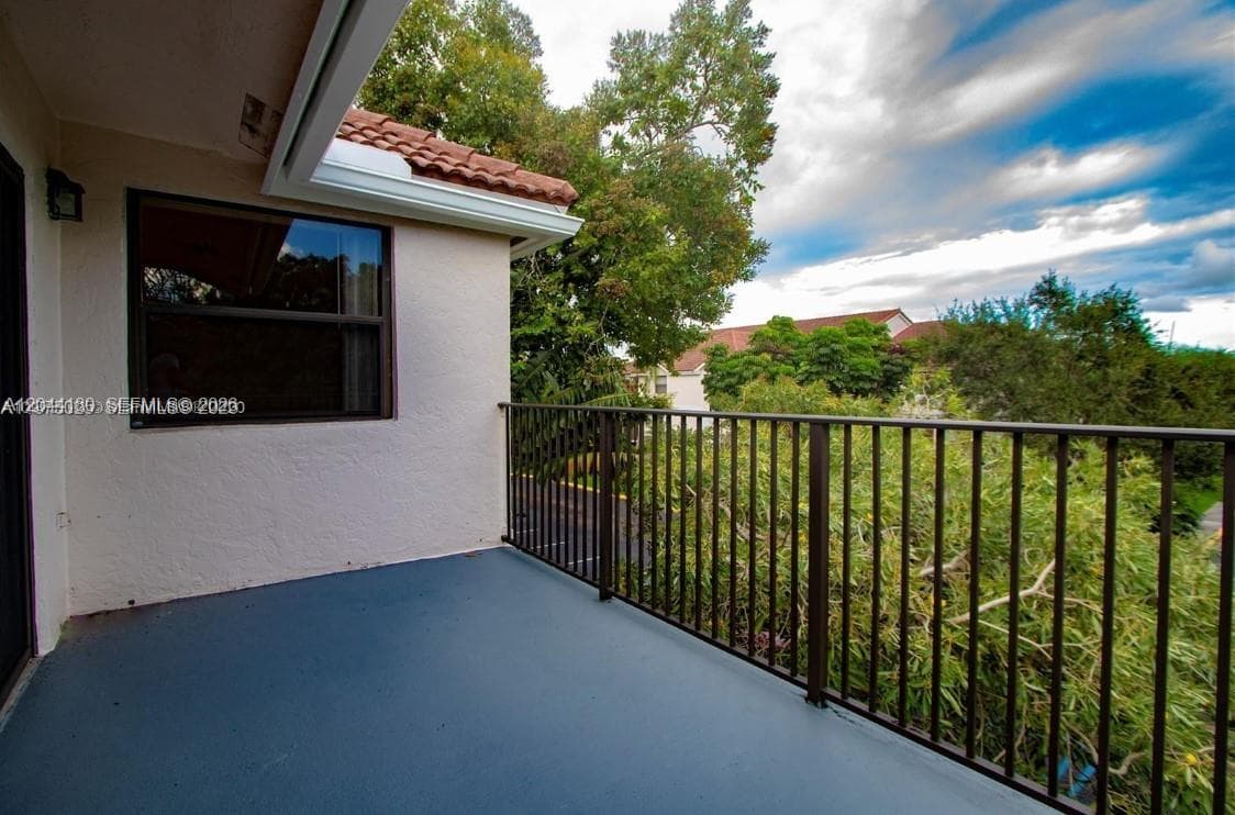 10105 W Sunrise Blvd # 303, Plantation FL 33322 photo 3
