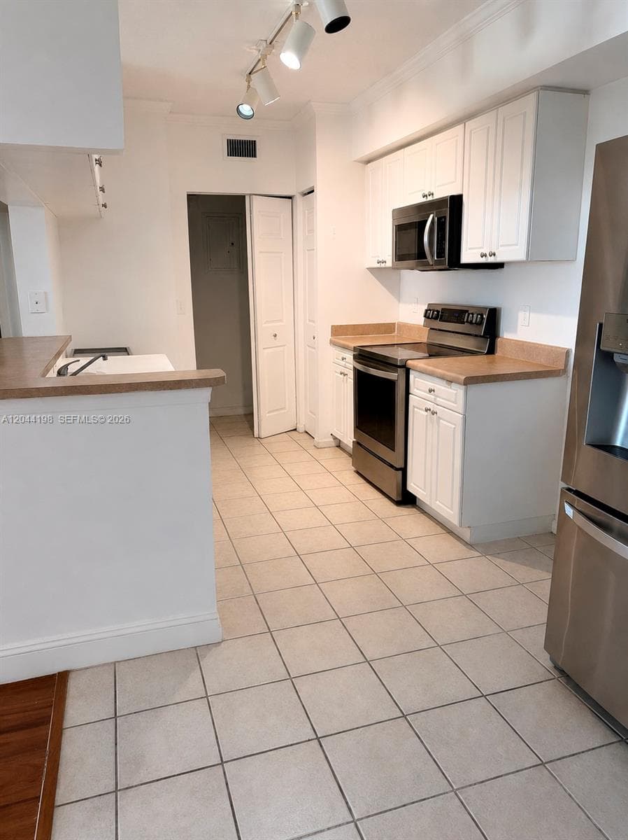 17145 N Bay Rd # 4307, Sunny Isles Beach FL 33160 photo 3