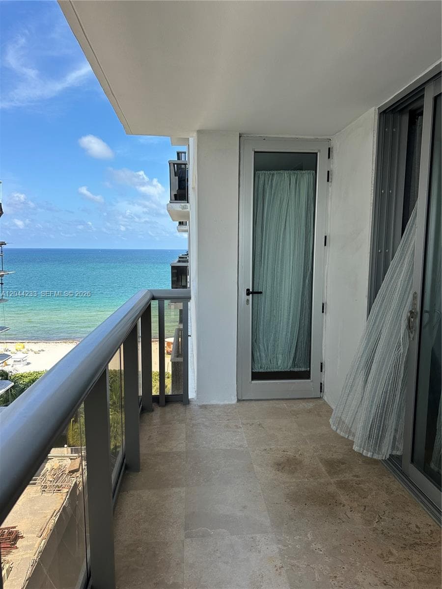 6039 Collins Ave # 1205, Miami Beach FL 33140