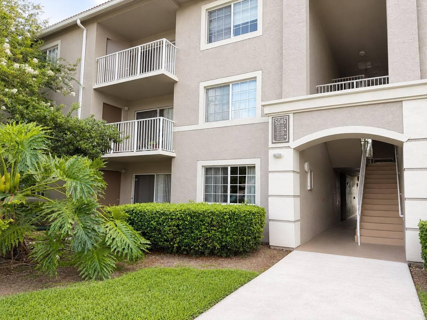 5045 Wiles Road # 105, Coconut Creek FL 33073