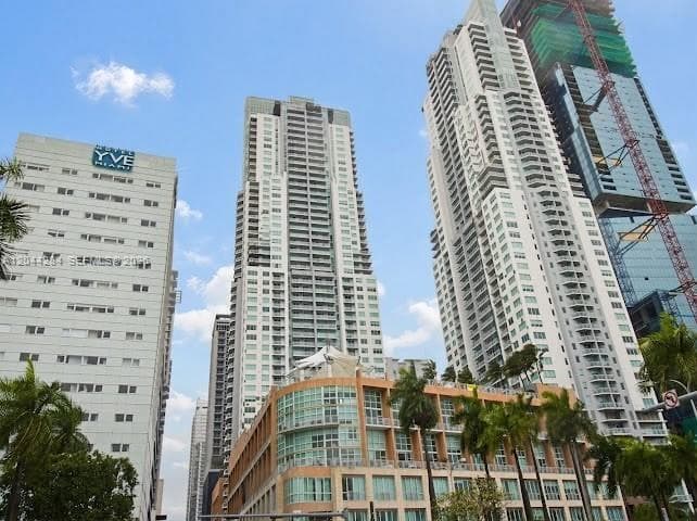 253 NE 2nd St # 1901, Miami FL 33132