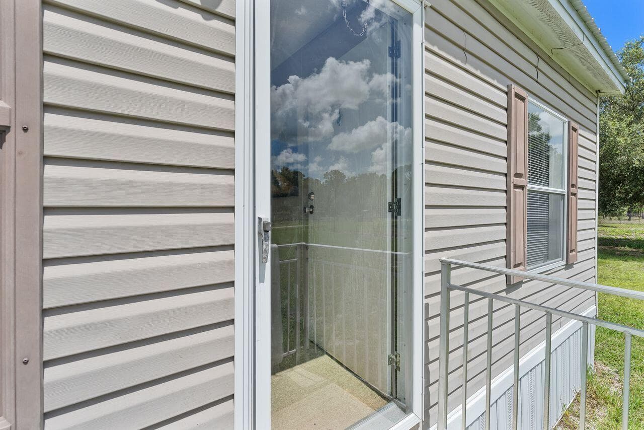220 N Sendero Street, Clewiston FL 33440 photo 3