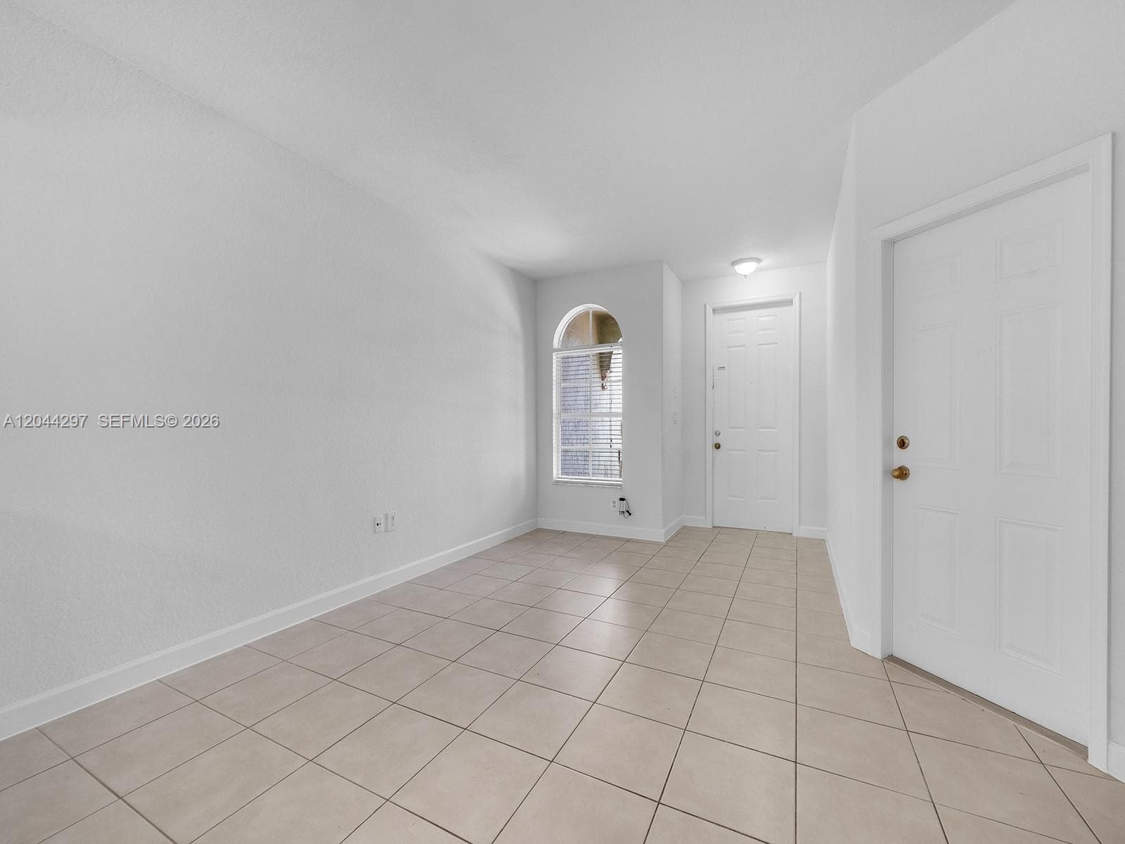 2482 SE 15th Ct, Homestead FL 33035 photo 5