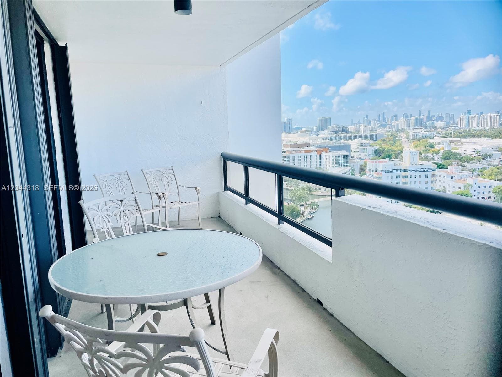 2555 Collins Ave # 2006, Miami Beach FL 33140