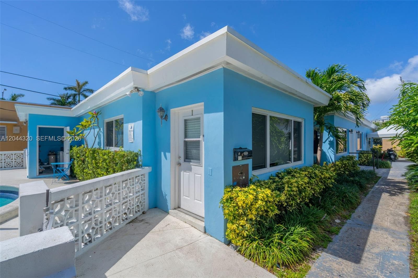 2120 Biarritz Dr # 1, Miami Beach FL 33141 photo 2