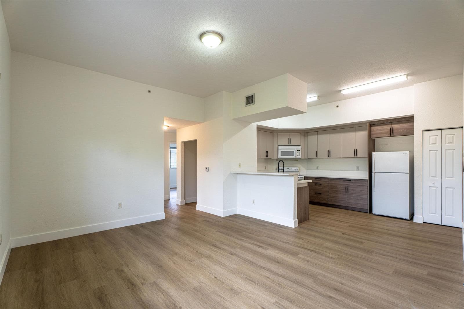 2801 Riverside Drive # s, Coral Springs FL 33065 photo 2