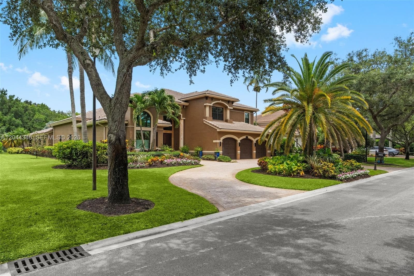 2982 E Lake Vista Cir, Davie FL 33328 photo 2