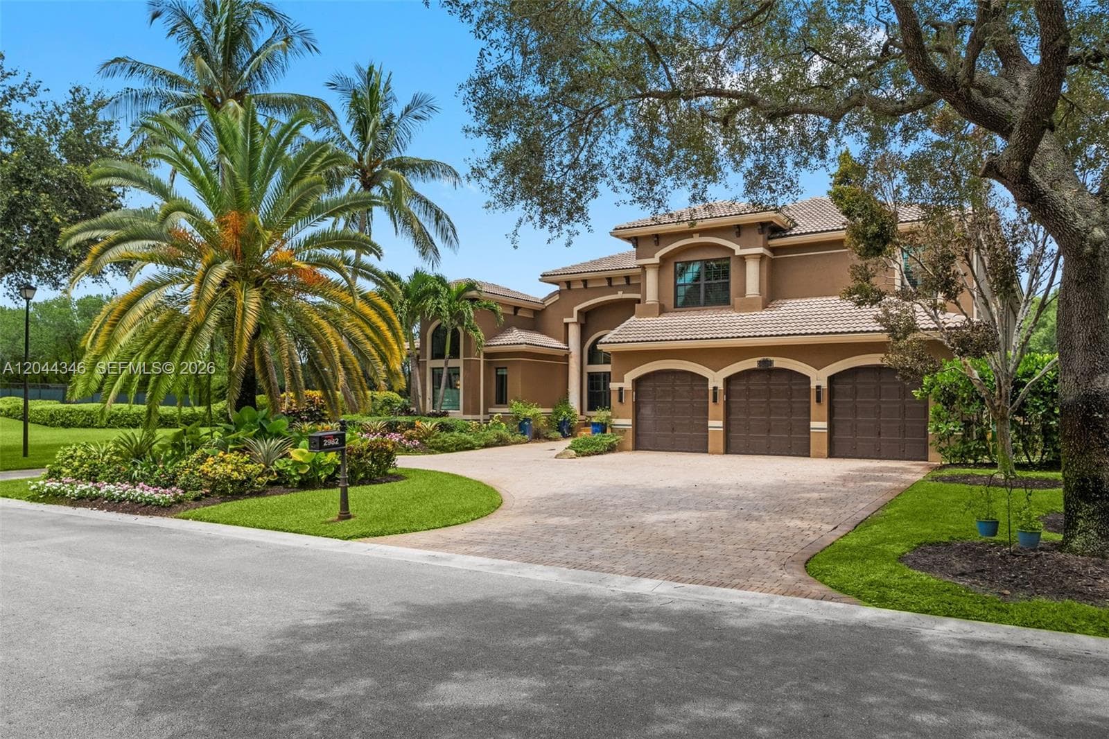 2982 E Lake Vista Cir, Davie FL 33328 photo 5
