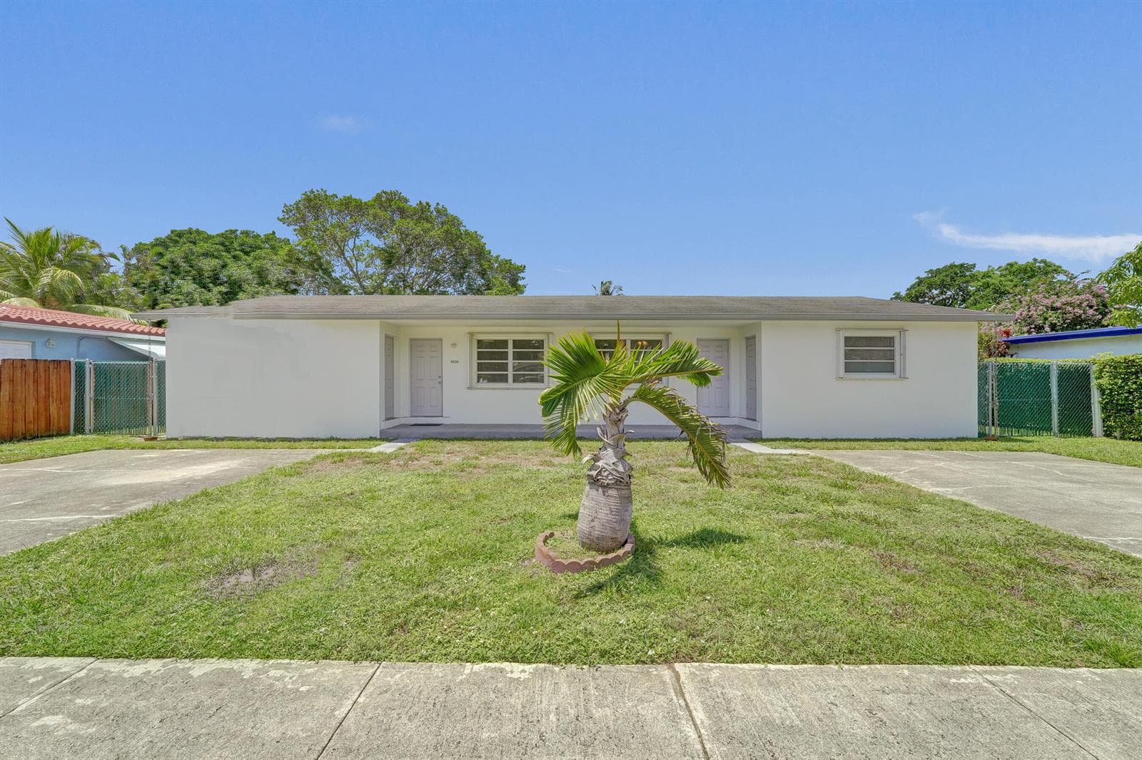 5830 Garfield Street, Hollywood FL 33021
