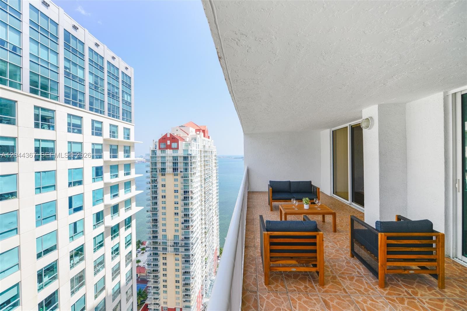 1200 Brickell Bay Dr # 3614, Miami FL 33131