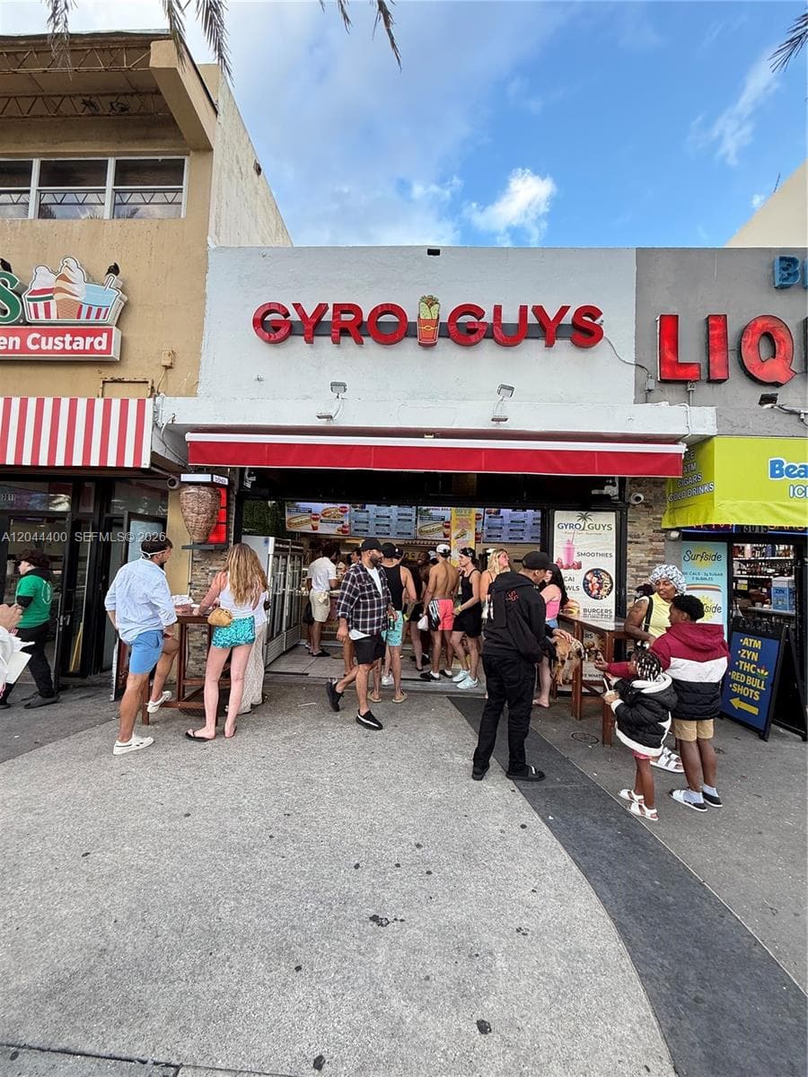 3013 E Las Olas Blvd, Fort Lauderdale FL 33316