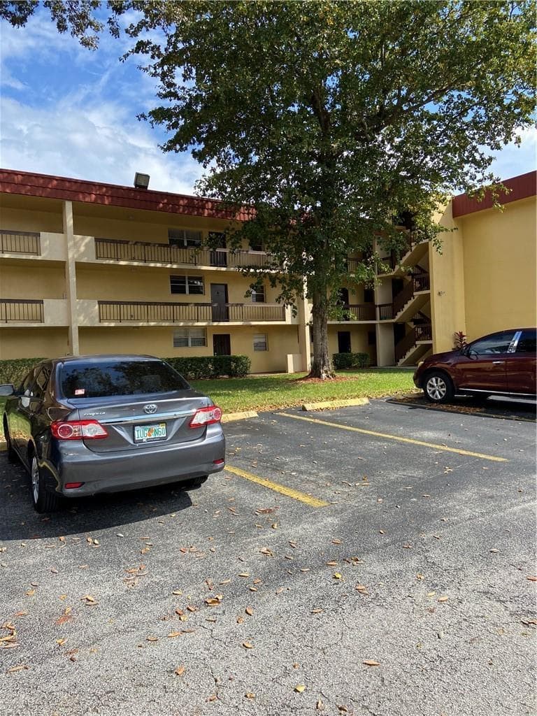 3253 Foxcroft Road # G212, Miramar FL 33025 photo 2