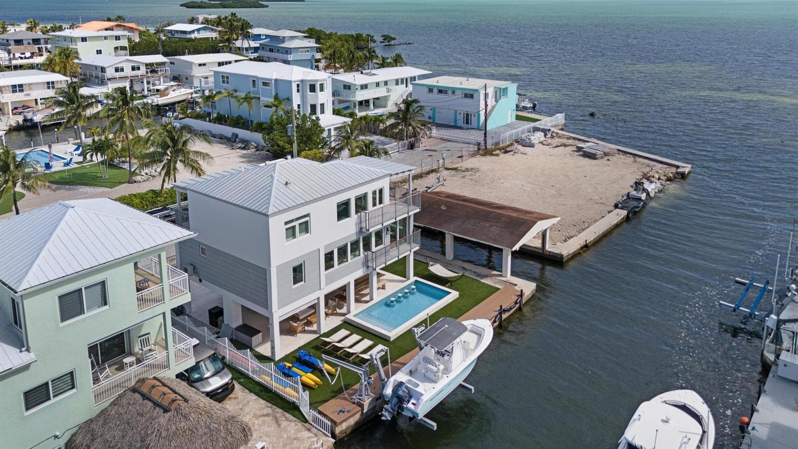 704 Grouper Lane, Key Largo FL 33037 photo 3