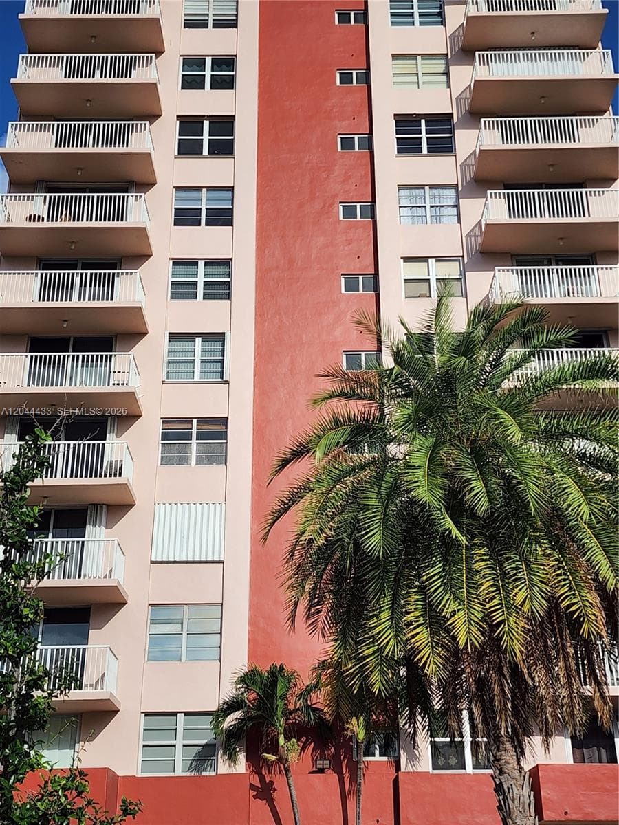 3161 S Ocean Dr # 404, Hallandale Beach FL 33009 photo 3