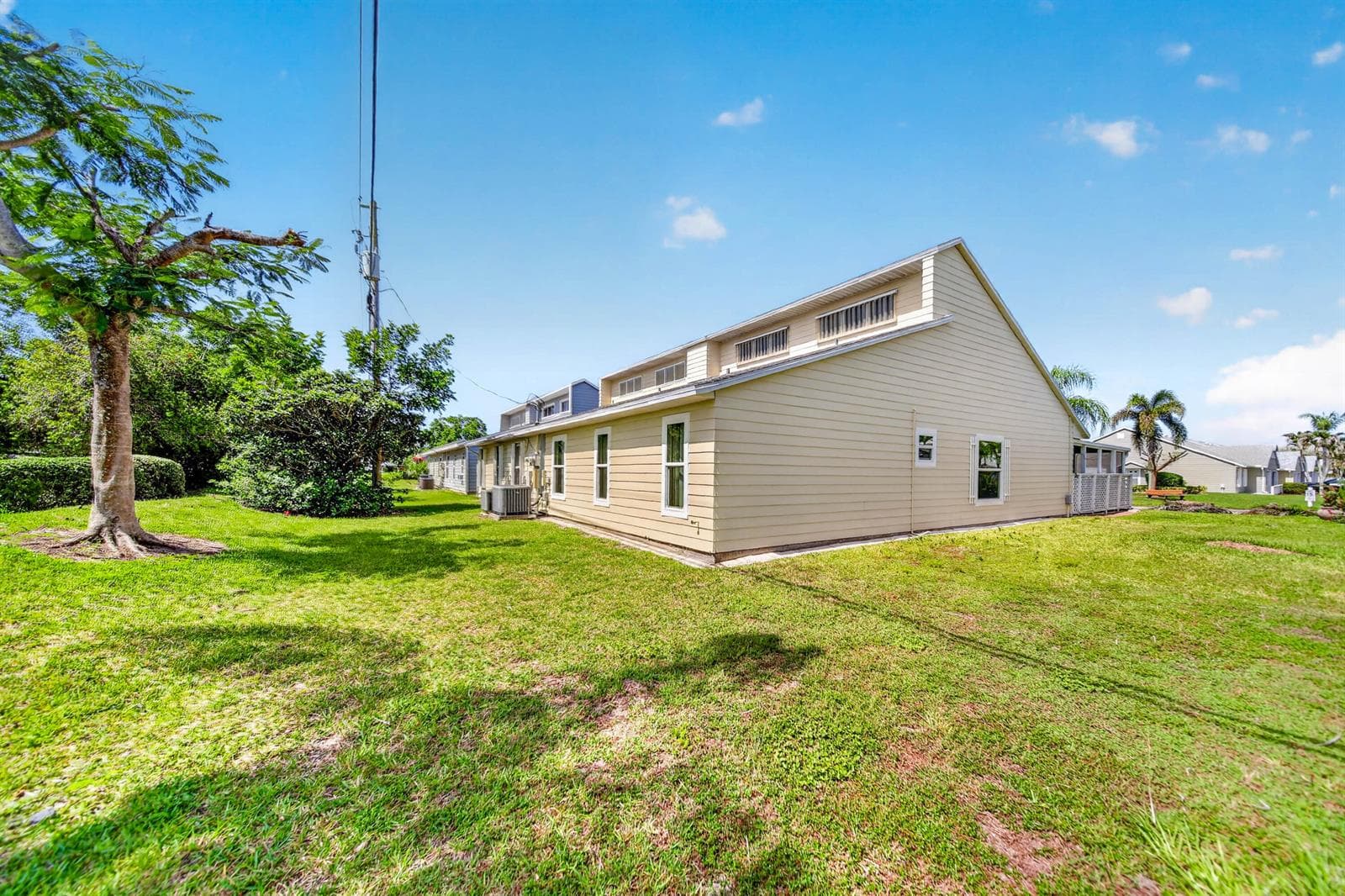 2738 SE Tropical East Circle, Port St. Lucie FL 34952 photo 3
