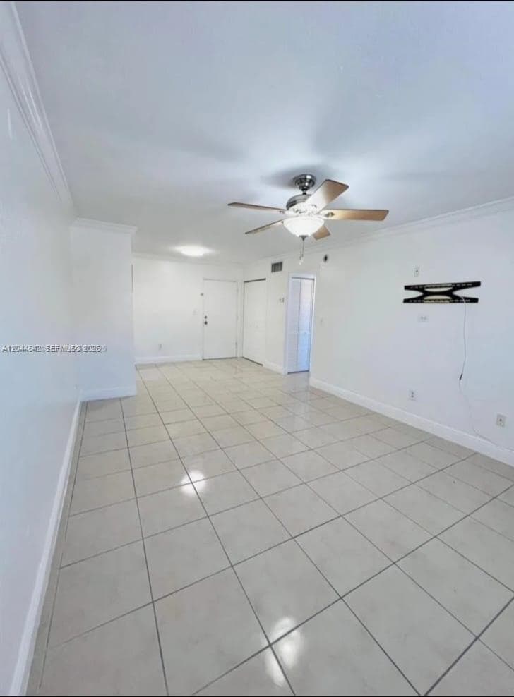 606 W 81st St # 224, Hialeah FL 33014 photo 3