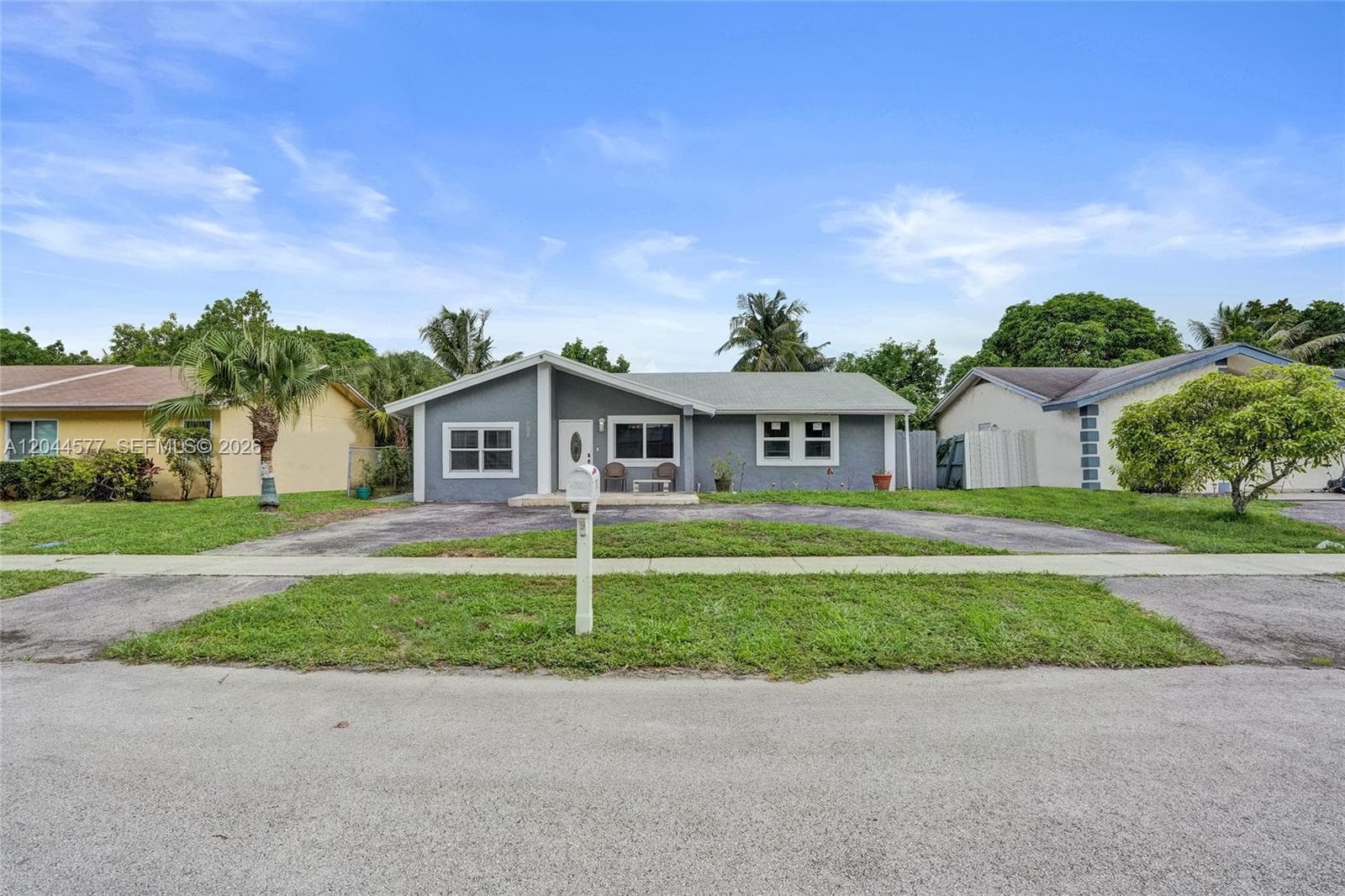 7812 SW 7th Pl, North Lauderdale FL 33068