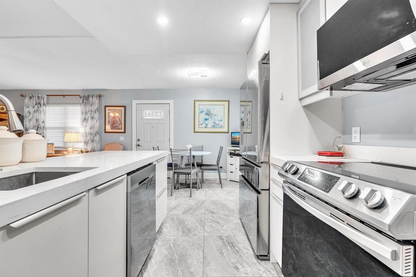 625 Normandy N # 625, Delray Beach FL 33484 photo 3