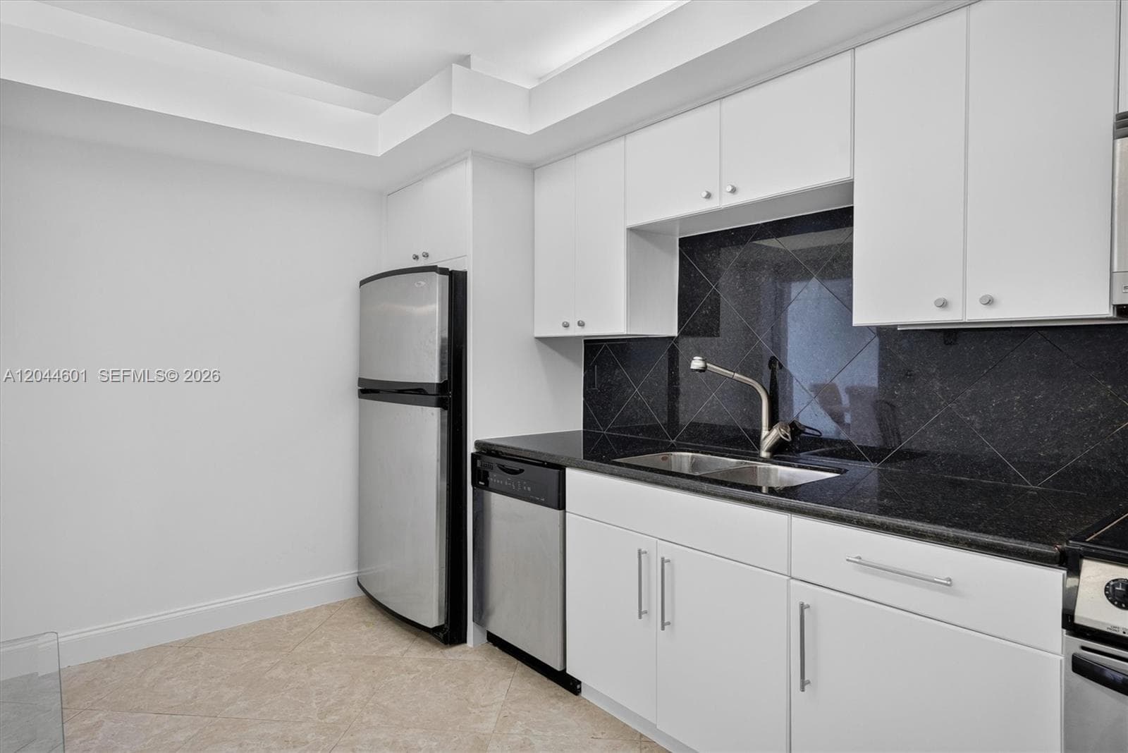 5001 Collins Ave # 9H, Miami Beach FL 33140 photo 5