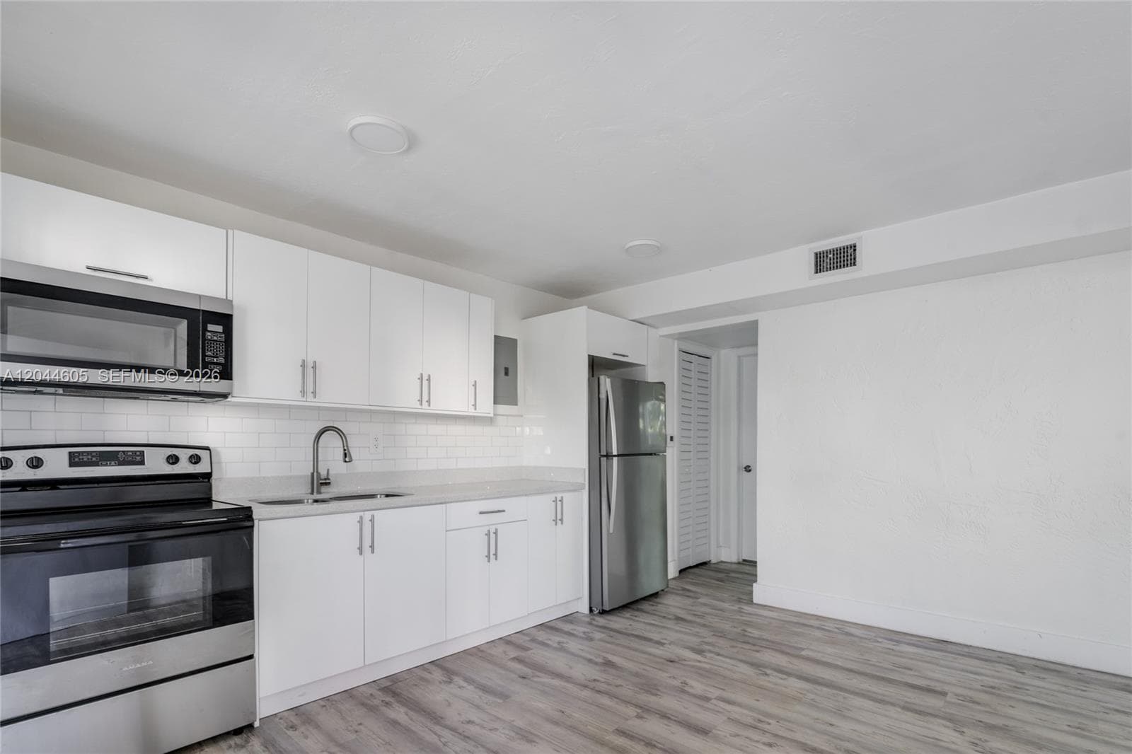 1630 NW 18th St # 3, Miami, FL 33125