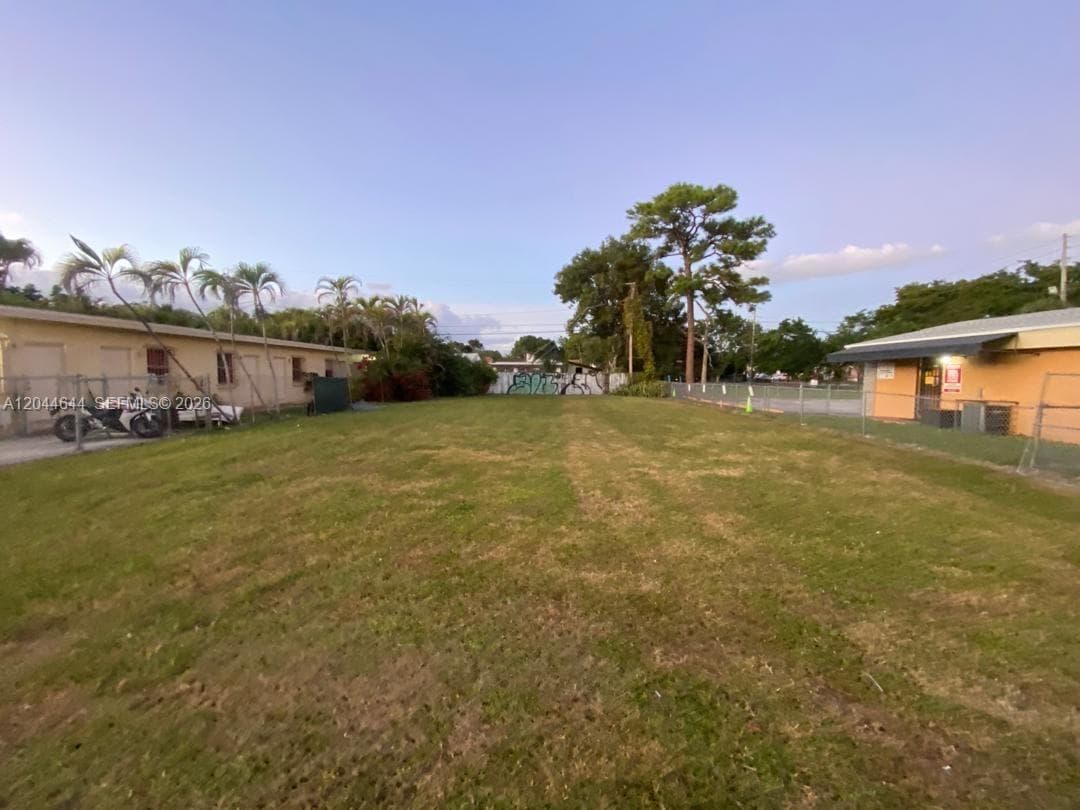 3021 W Flagler St, Miami FL 33135 photo 4