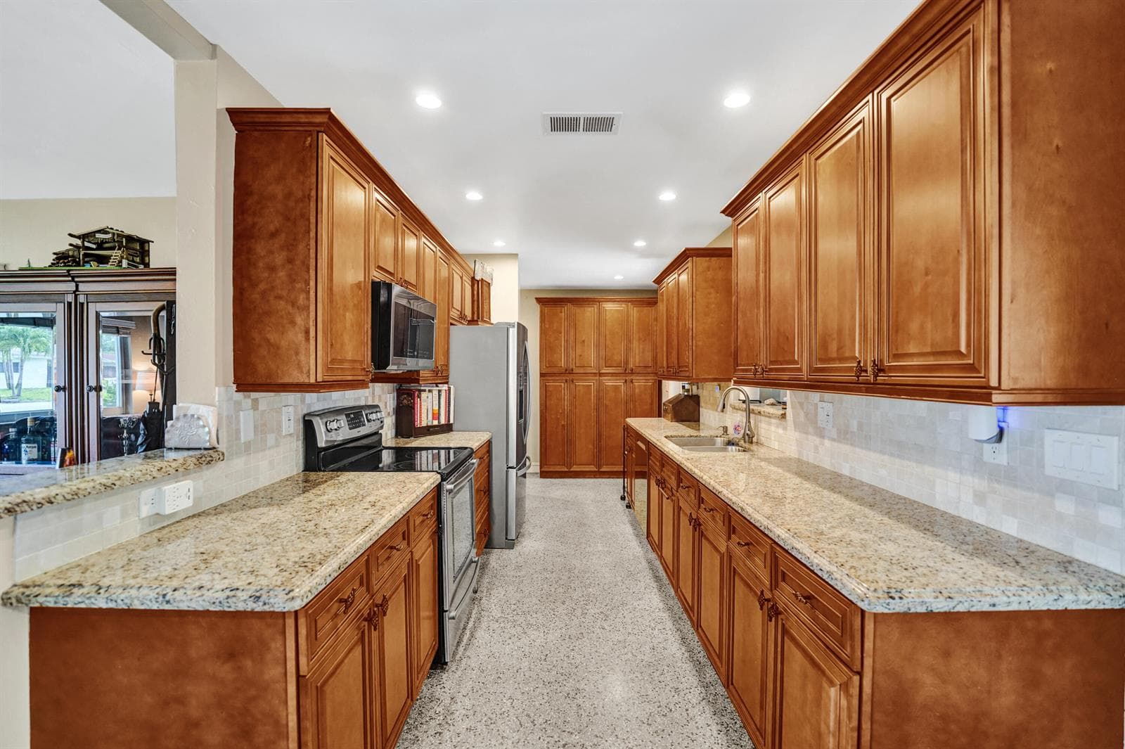 501 NE 28th Street, Wilton Manors FL 33334 photo 5