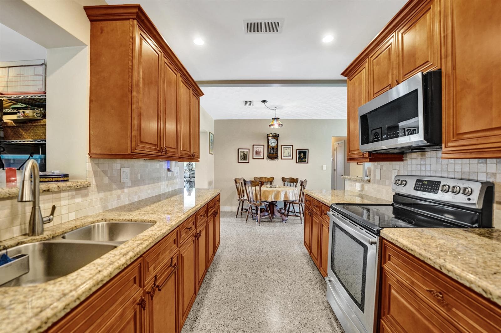 501 NE 28th Street, Wilton Manors FL 33334 photo 4