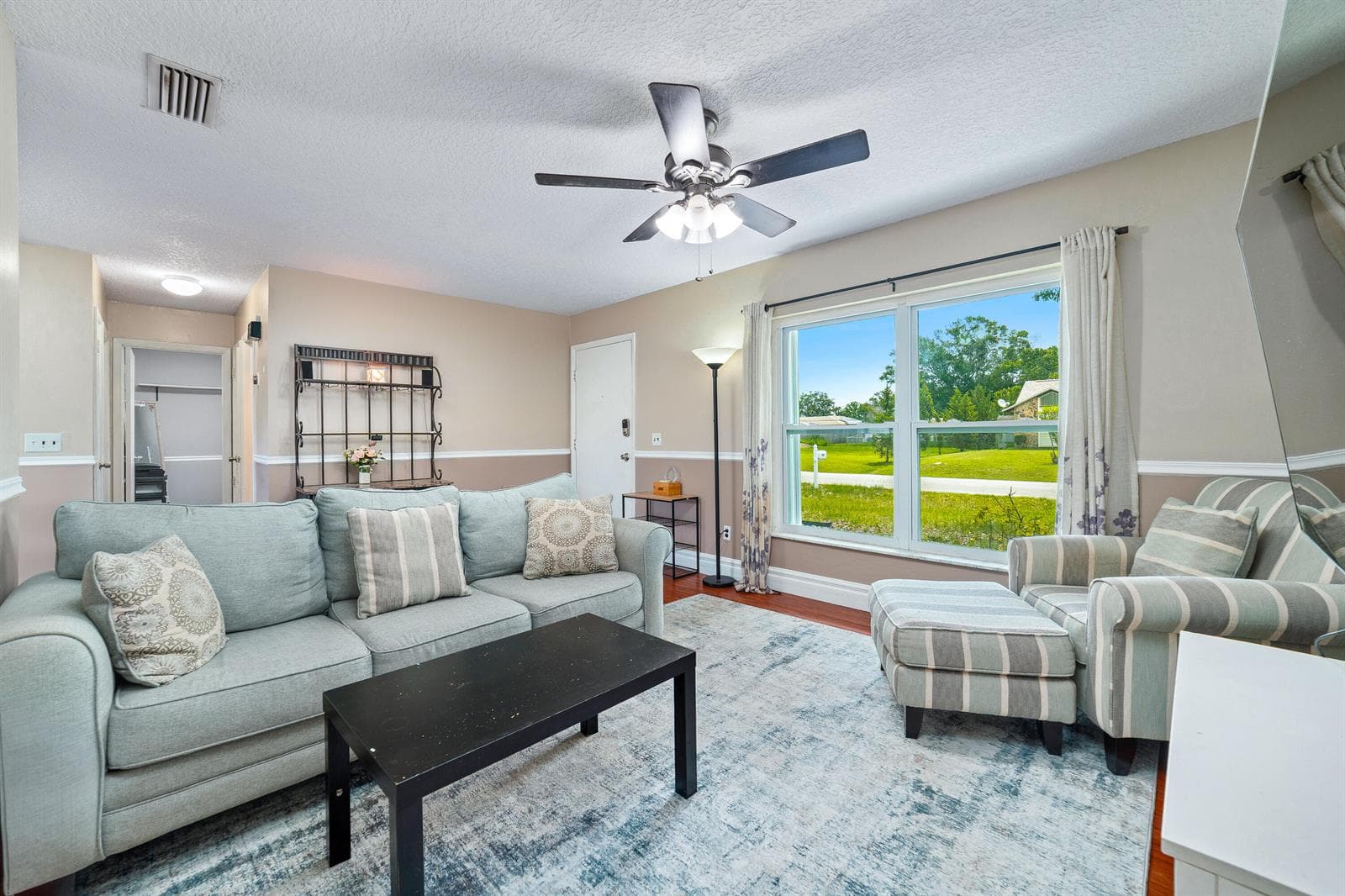 542 Saunders Street, Sebastian FL 32958 photo 4